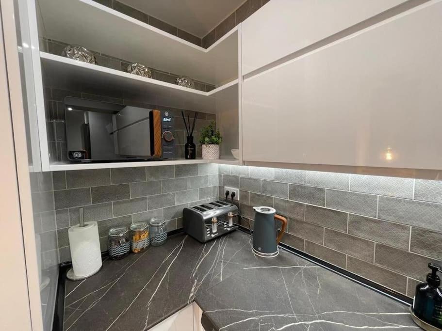 Waterfront 3 Bed Apartment, 90M From The Beach Platja de Larenal Екстериор снимка