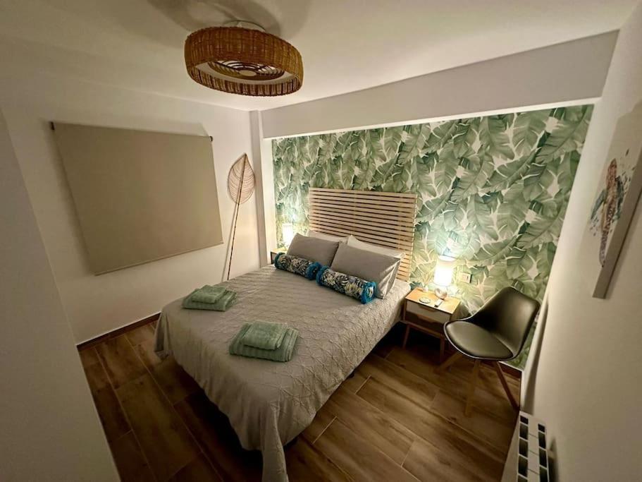 Waterfront 3 Bed Apartment, 90M From The Beach Platja de Larenal Екстериор снимка